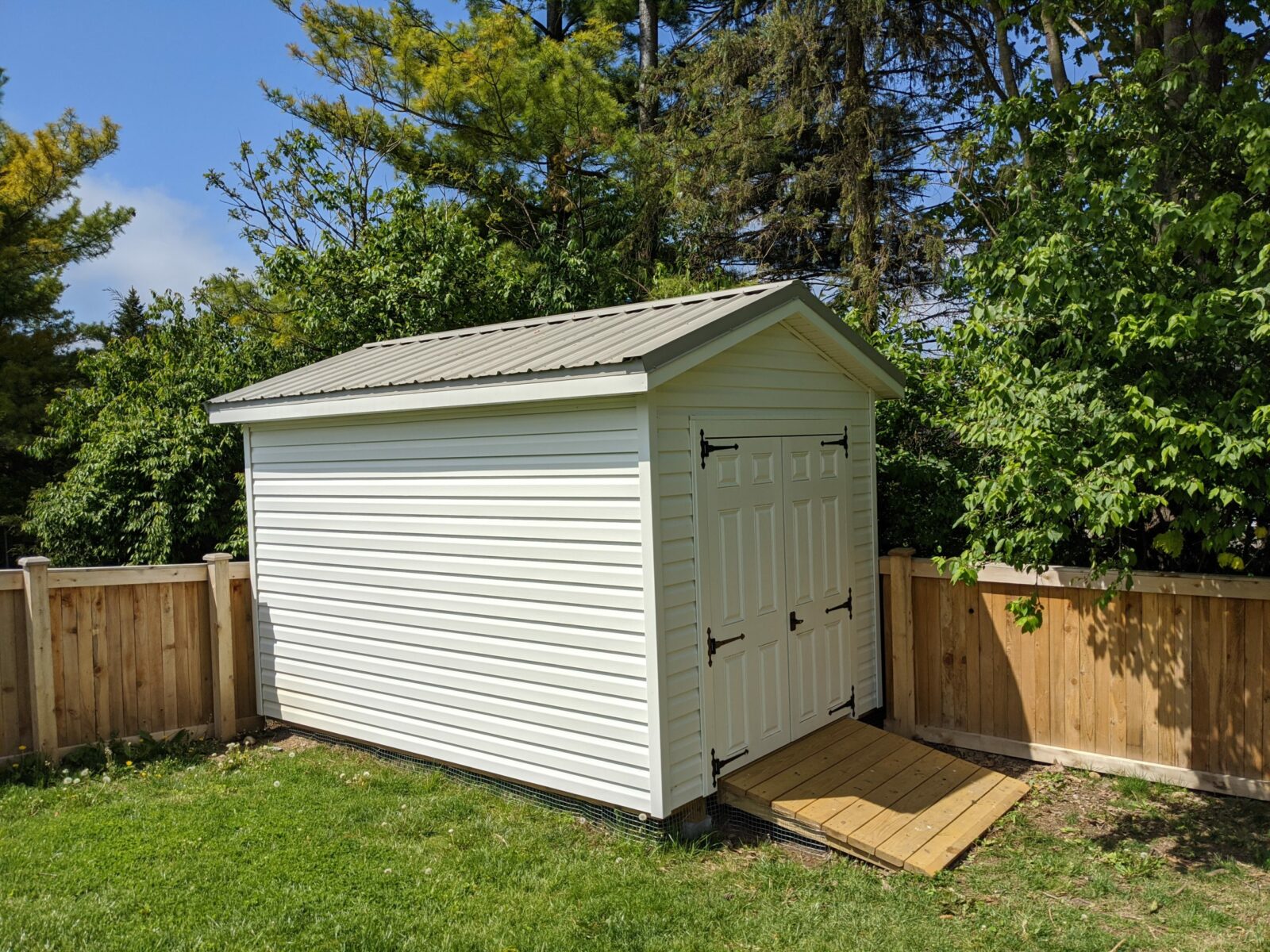 storage building with vinyl siding for sale in ohio